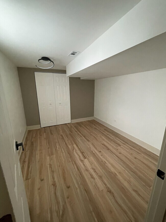 Building Photo - 4243 W Haddon Ave