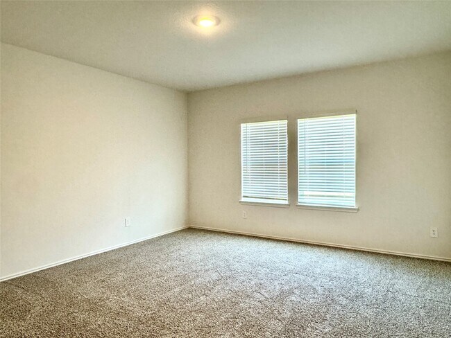 Building Photo - 1606 Cedar Pointe Ct