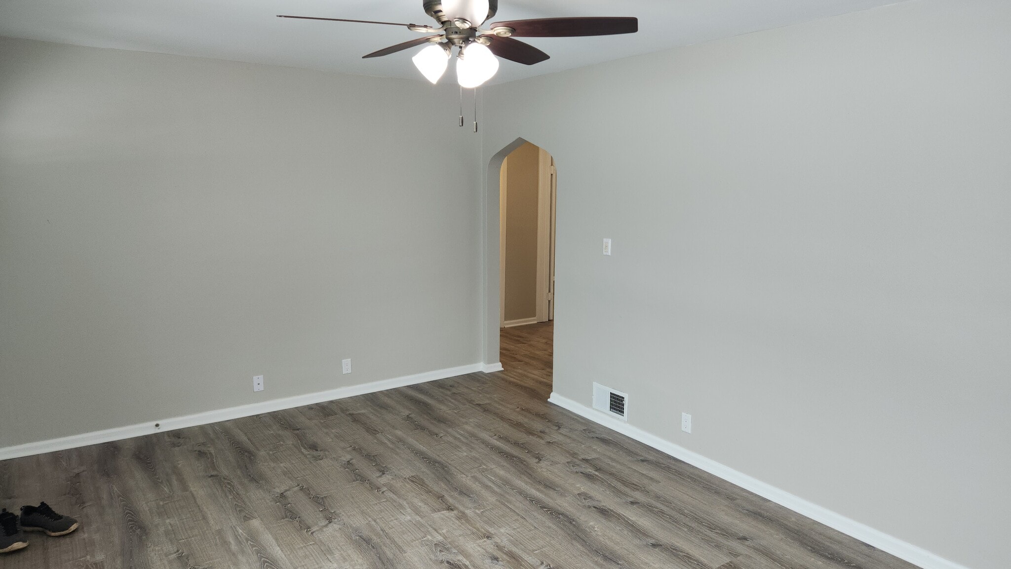 Building Photo - 2000 32nd St