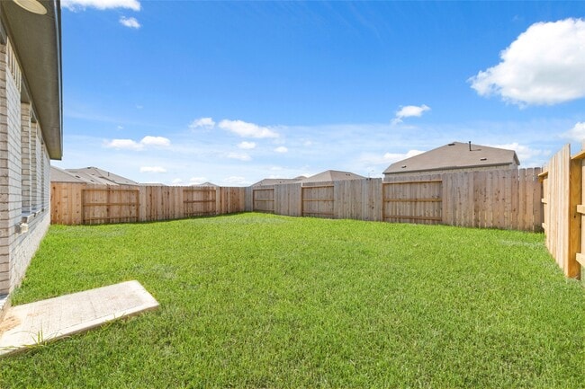 Building Photo - 3028 Huntersville Dr