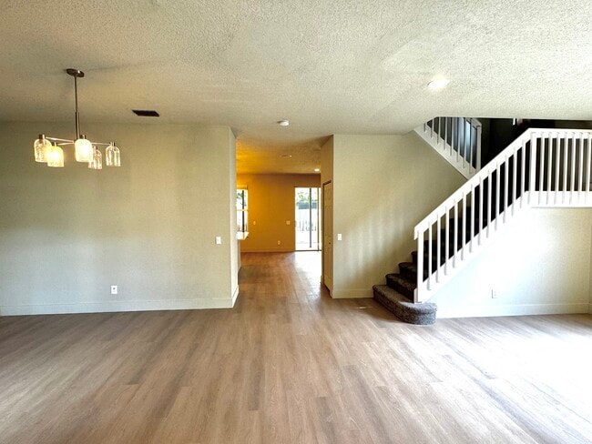 Building Photo - 3565 Danbury Ct