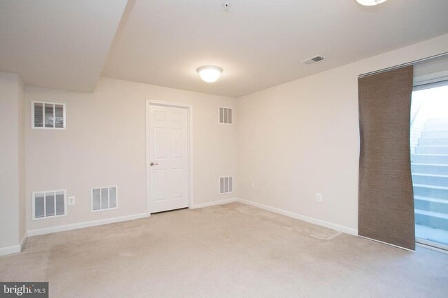 Building Photo - 4776 Monterey Ct