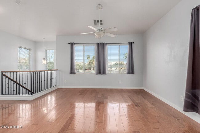 Building Photo - 144 W Campbell Ct