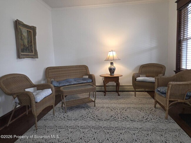 Building Photo - 1706 E Gibson St