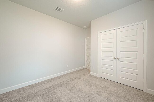 Building Photo - 213 McCrea Ct