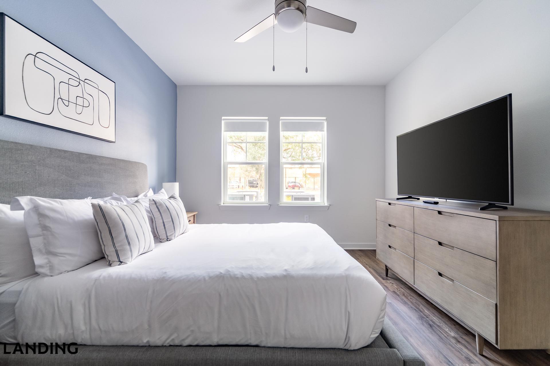 Building Photo - 1225 Utica Dr