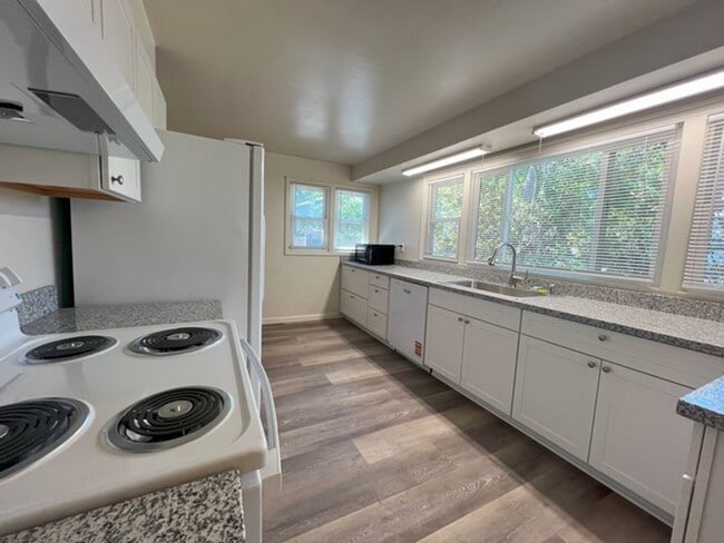 Building Photo -  Refreshed Three Bedroom Central Sparks...