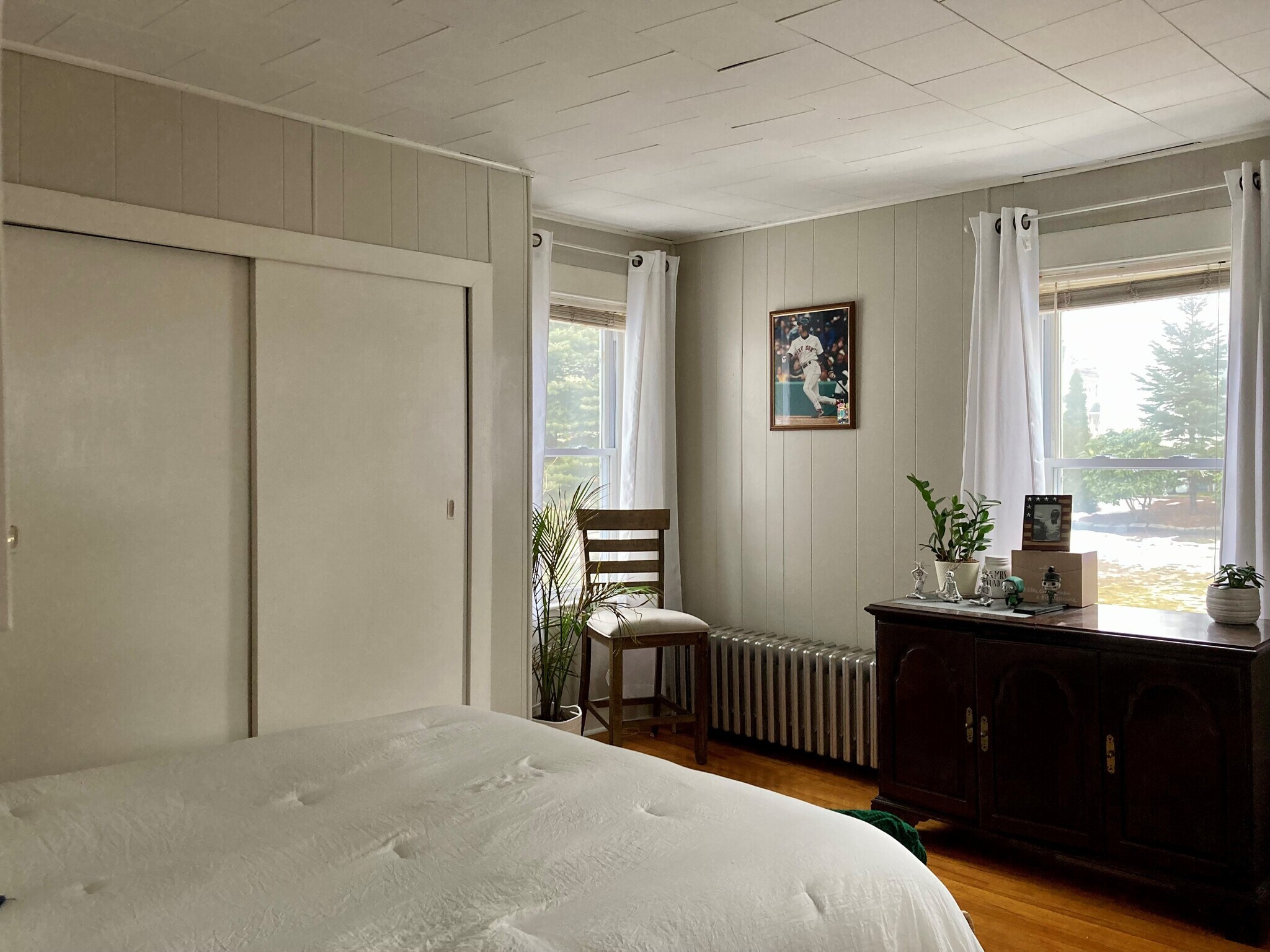 Secondary Bedroom - Previous Tenancy - 91 Sagamore St