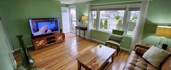 Building Photo - 55 Arborfield Rd