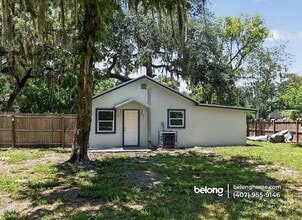 Building Photo - 6310 Belle Isles Dr