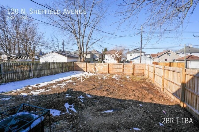 Building Photo - 120 N Sheffield Ave