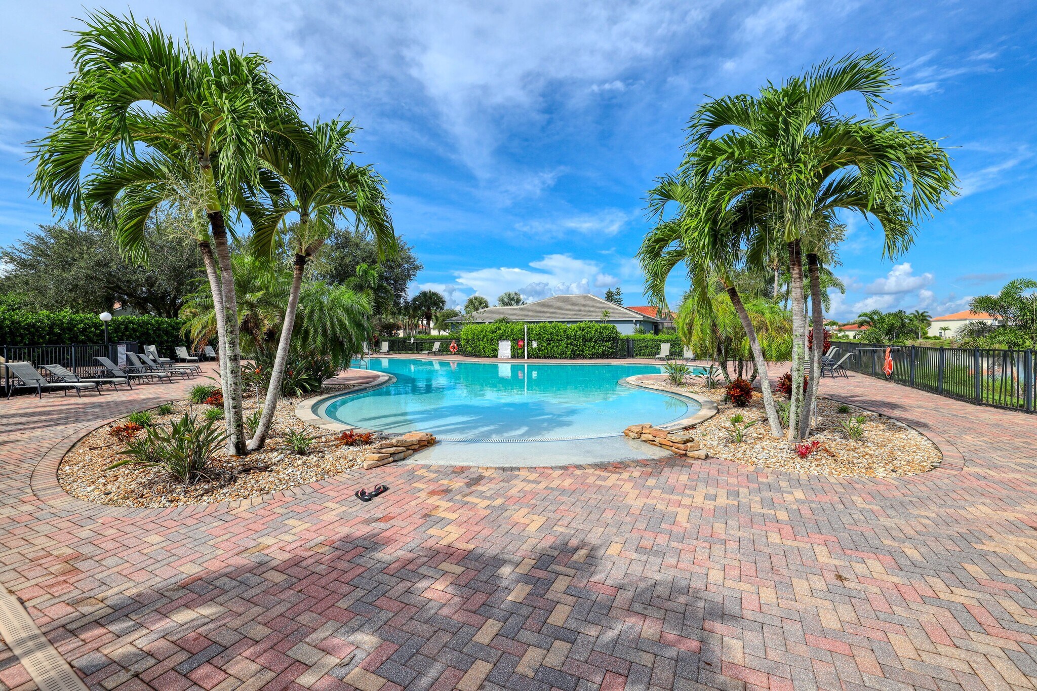 Building Photo - 2921 Inlet Cove Ln E