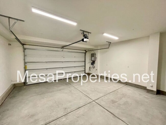 Building Photo - 1709 Cedar Tree Pl