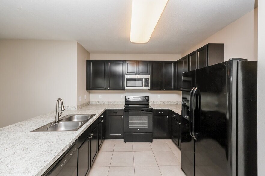 Building Photo - 10125 Geese Trail Cir