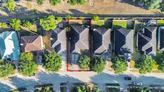 Building Photo - 19806 Plantation Grove Tr