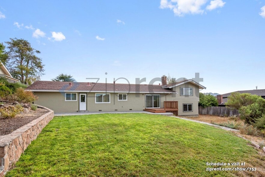 Building Photo - 107 Warfield Dr