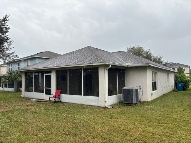 Building Photo - 1736 La Maderia Dr