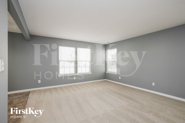 Building Photo - 2210 Wynbrooke Blvd