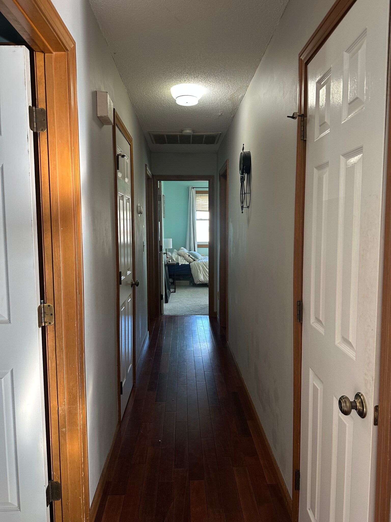 Building Photo - 29 Montano Rd