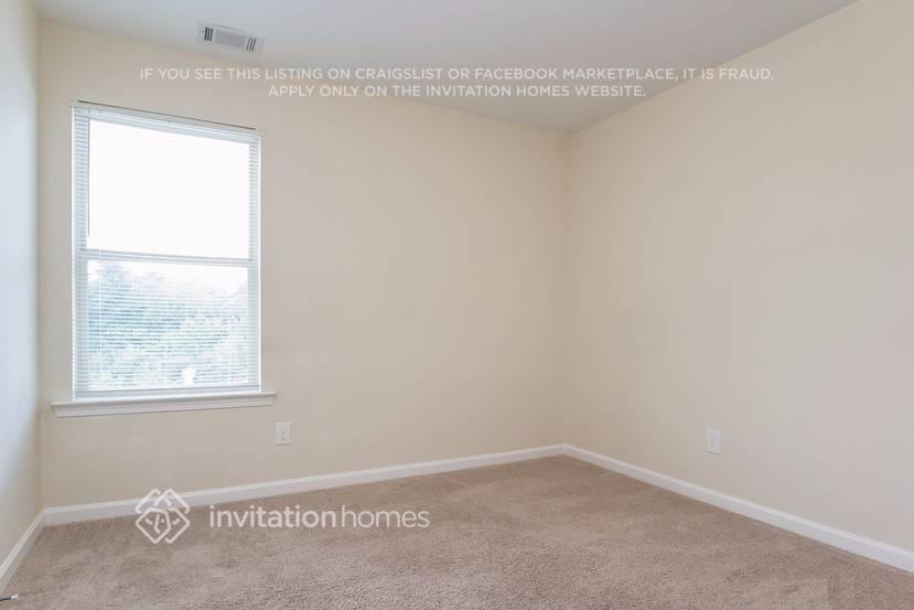 Building Photo - 2146 Villa Spg Ter