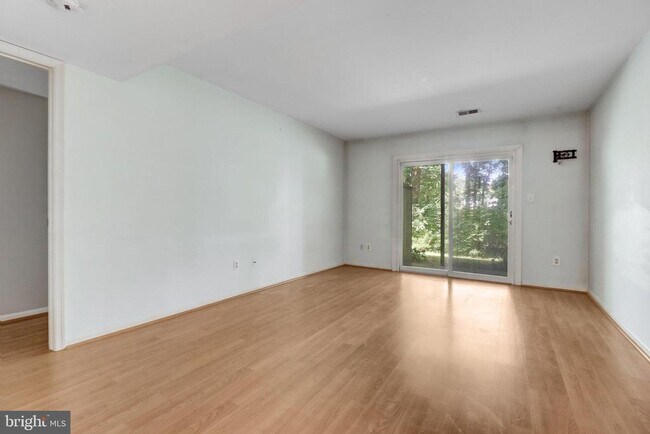 Building Photo - 5707 Waters Edge Landing Court