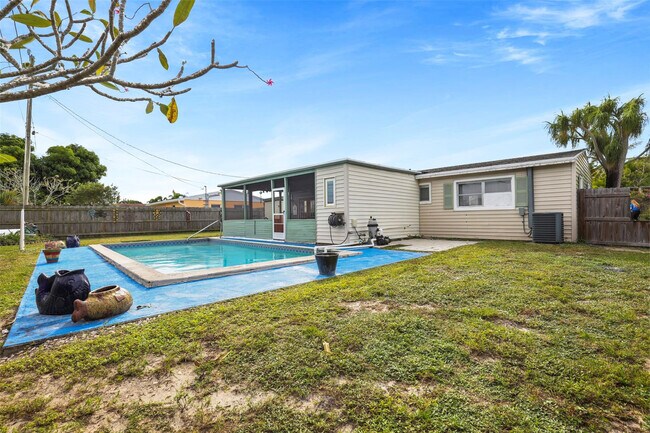 Building Photo - 9412 Bellewood St