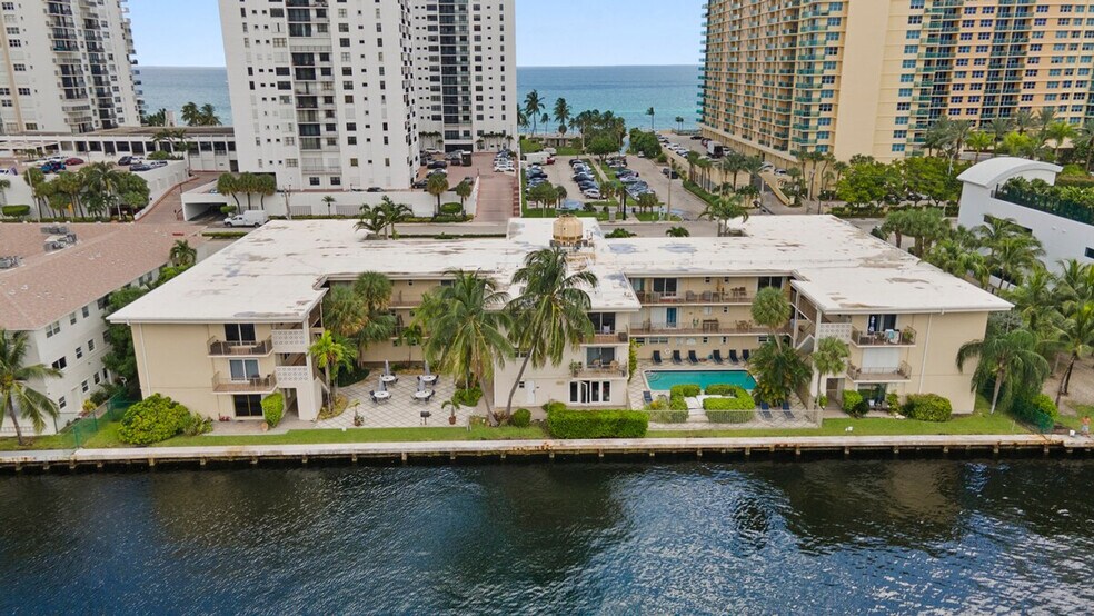 Building Photo - 2400 S Ocean Dr