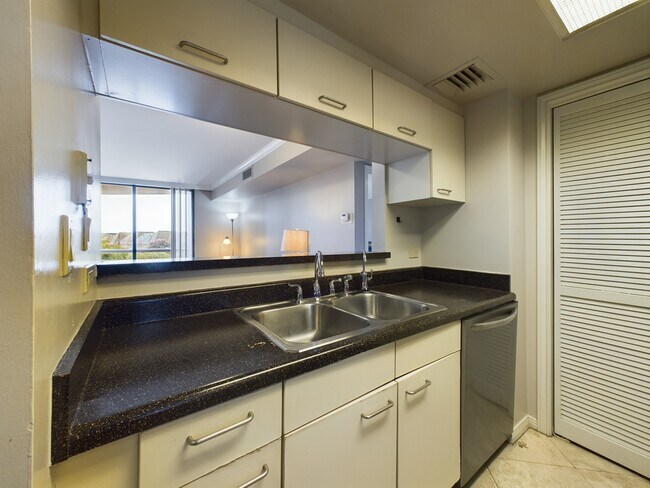 Building Photo - 3525 Sage Rd