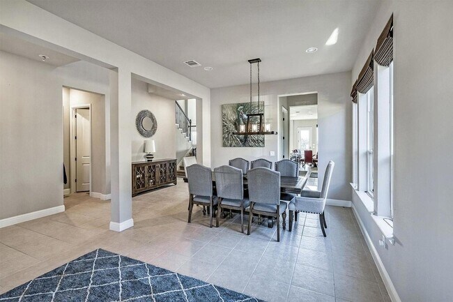Building Photo - 14924 Iveans Way