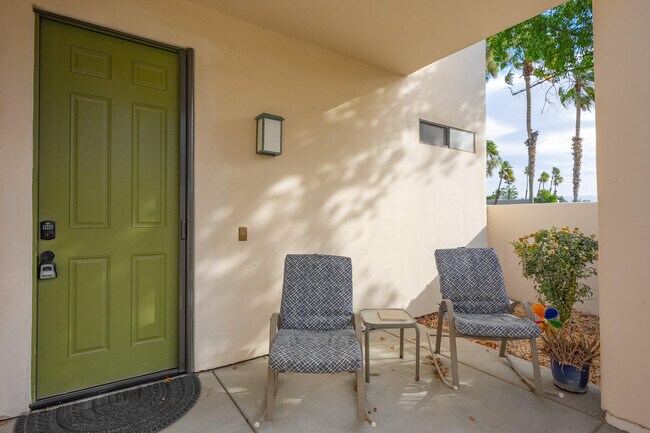 Building Photo - 67242 Cumbres Ct