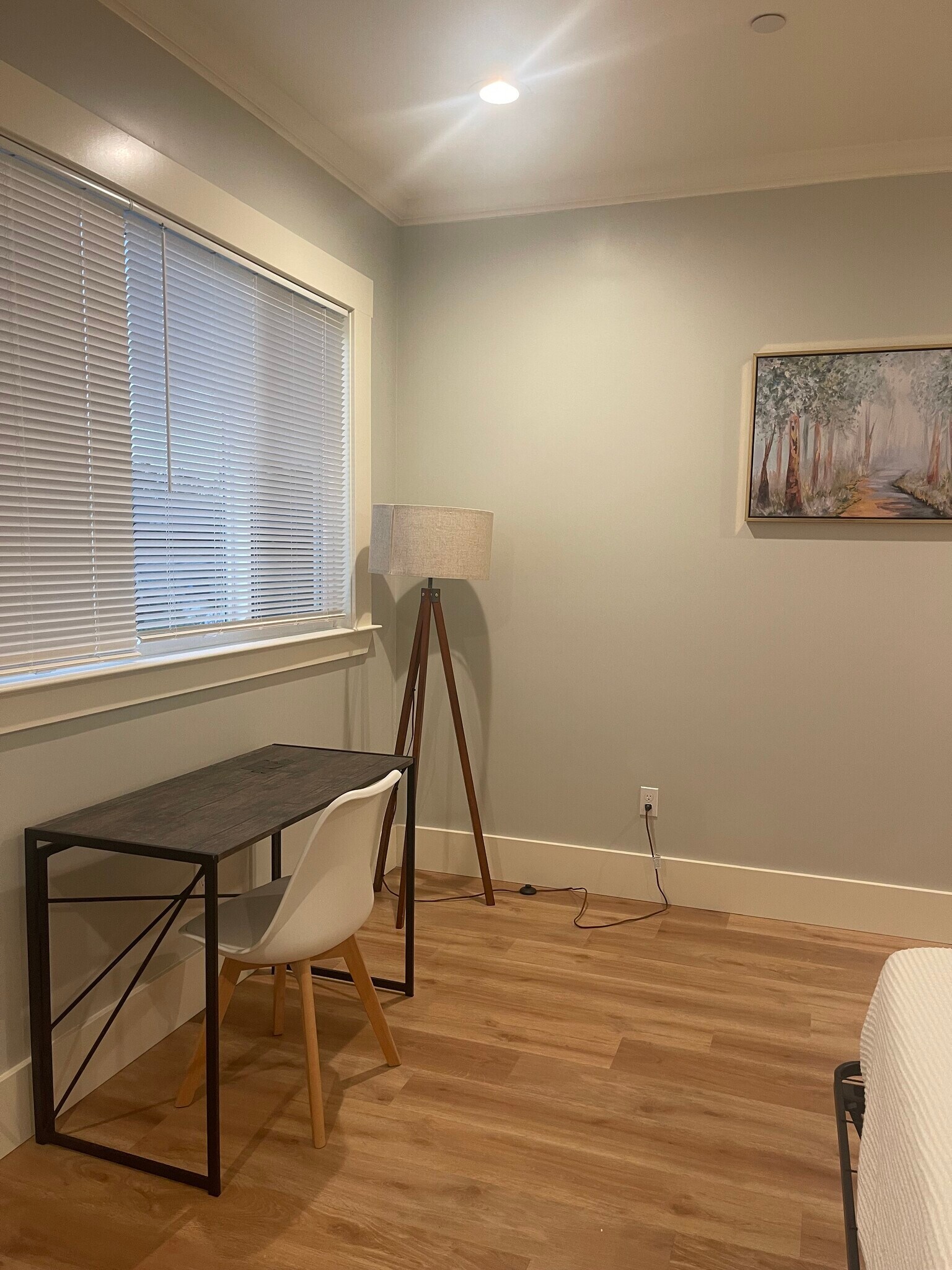 Building Photo - 734 Campbell St