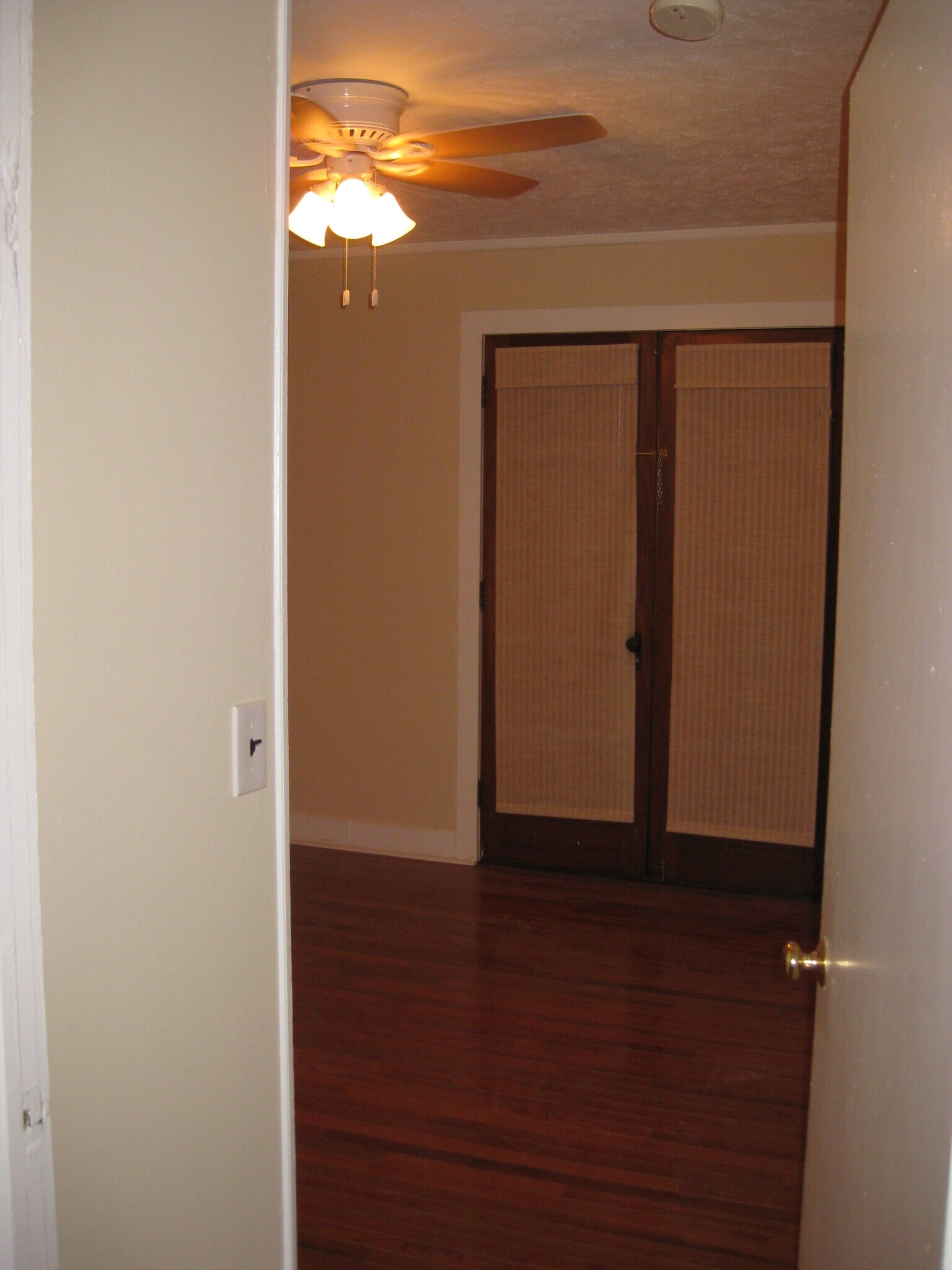 Building Photo - 54 Hartsen St