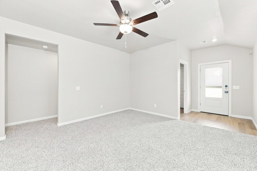Building Photo - 12725 Carrara Ln