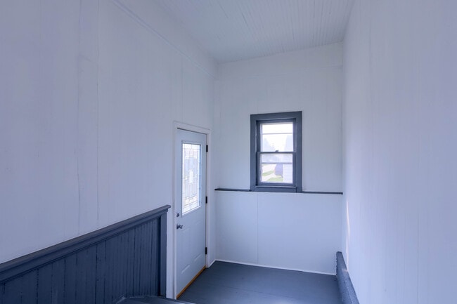 Building Photo - 29447 Kelly Rd