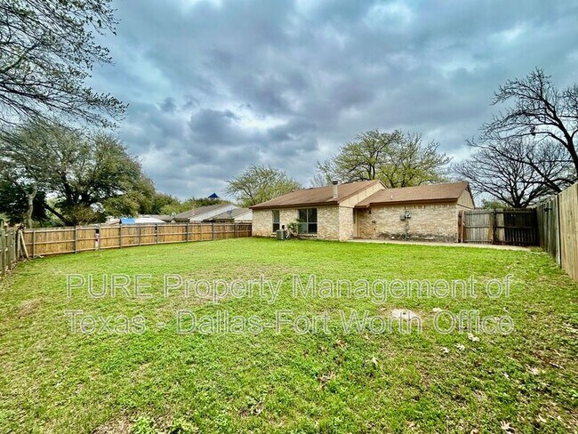 Building Photo - 1410 Birmingham Dr