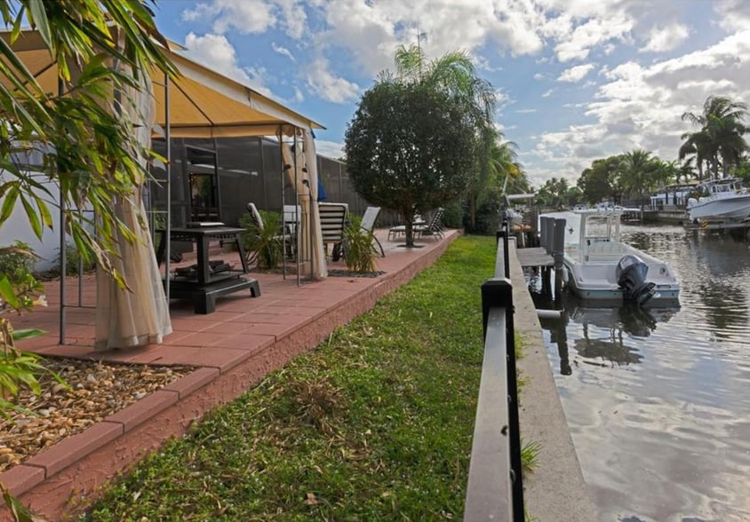 Building Photo - 1311 SW 56th Ave