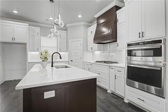 Building Photo - 9 Selkirk Dr