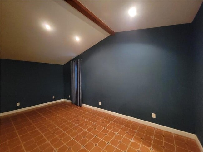 Building Photo - 609 Cottonwood St