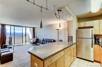 Building Photo - 1020 15th St