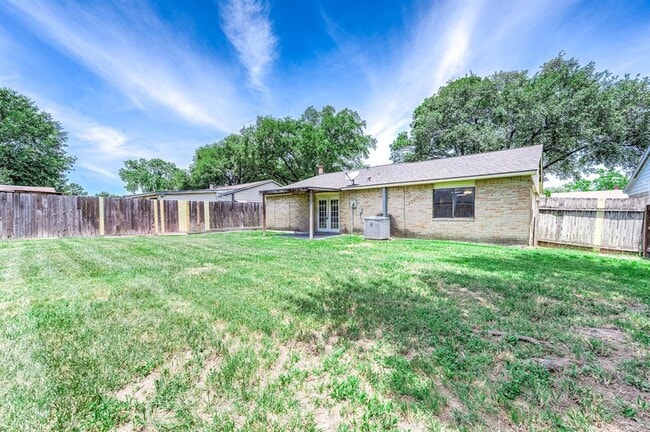 Building Photo - 17611 Poppy Trails Ln