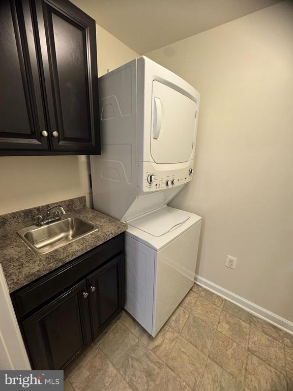Building Photo - 6436 Walcott Ln