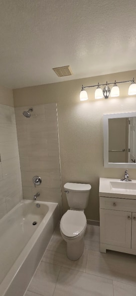 Building Photo - 9824 W Cornell Pl