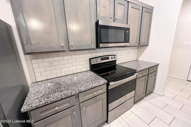 Building Photo - 2625 136th St