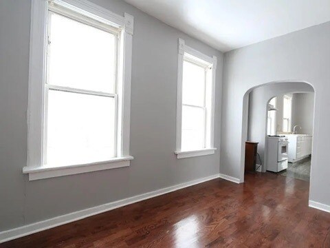 Building Photo - 2108 W 18th St