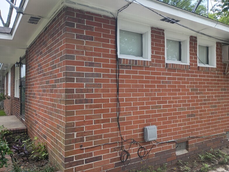 Building Photo - 5217 Nisbet Ter