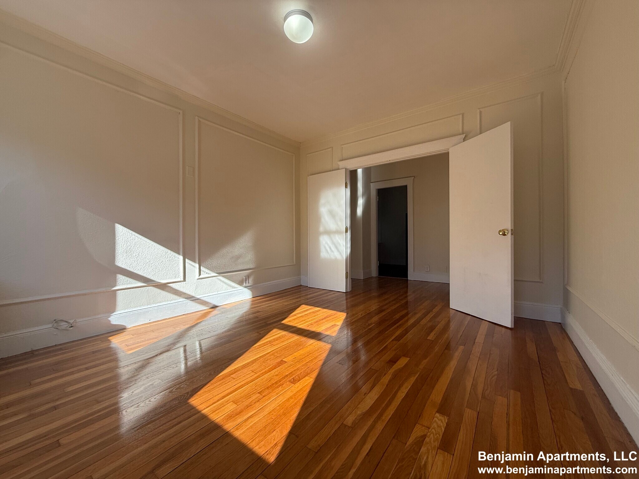 Building Photo - 5 Vinal St