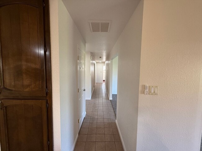 Building Photo - Single story home located in the Stonewood neighborhood!