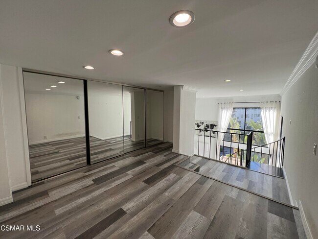 Building Photo - 1440 Veteran Ave