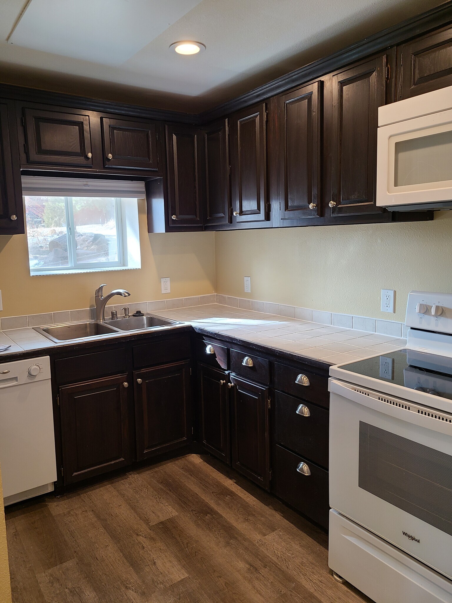 Building Photo - 120 Wisp Creek Dr