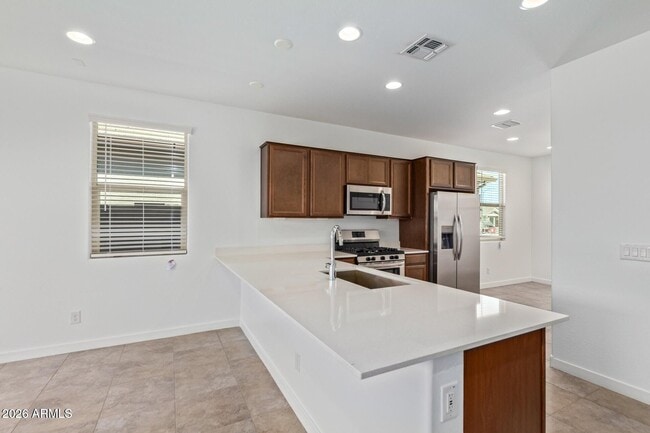 Building Photo - 8910 W Palo Verde Dr